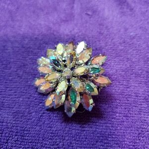 Vintage Beautiful Brooch
